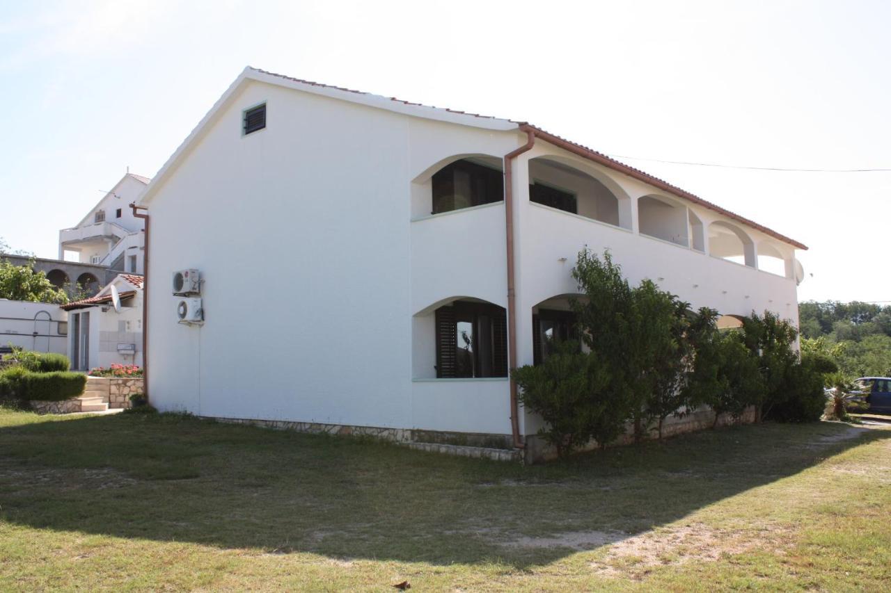 Apartments For Families With Children Lopar, Rab - 10402 Luaran gambar